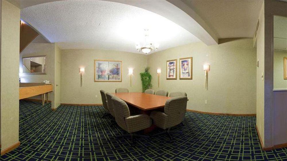 Ramada Inn Lafayette Conference Center エクステリア 写真