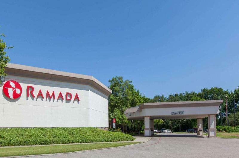 Ramada Inn Lafayette Conference Center エクステリア 写真